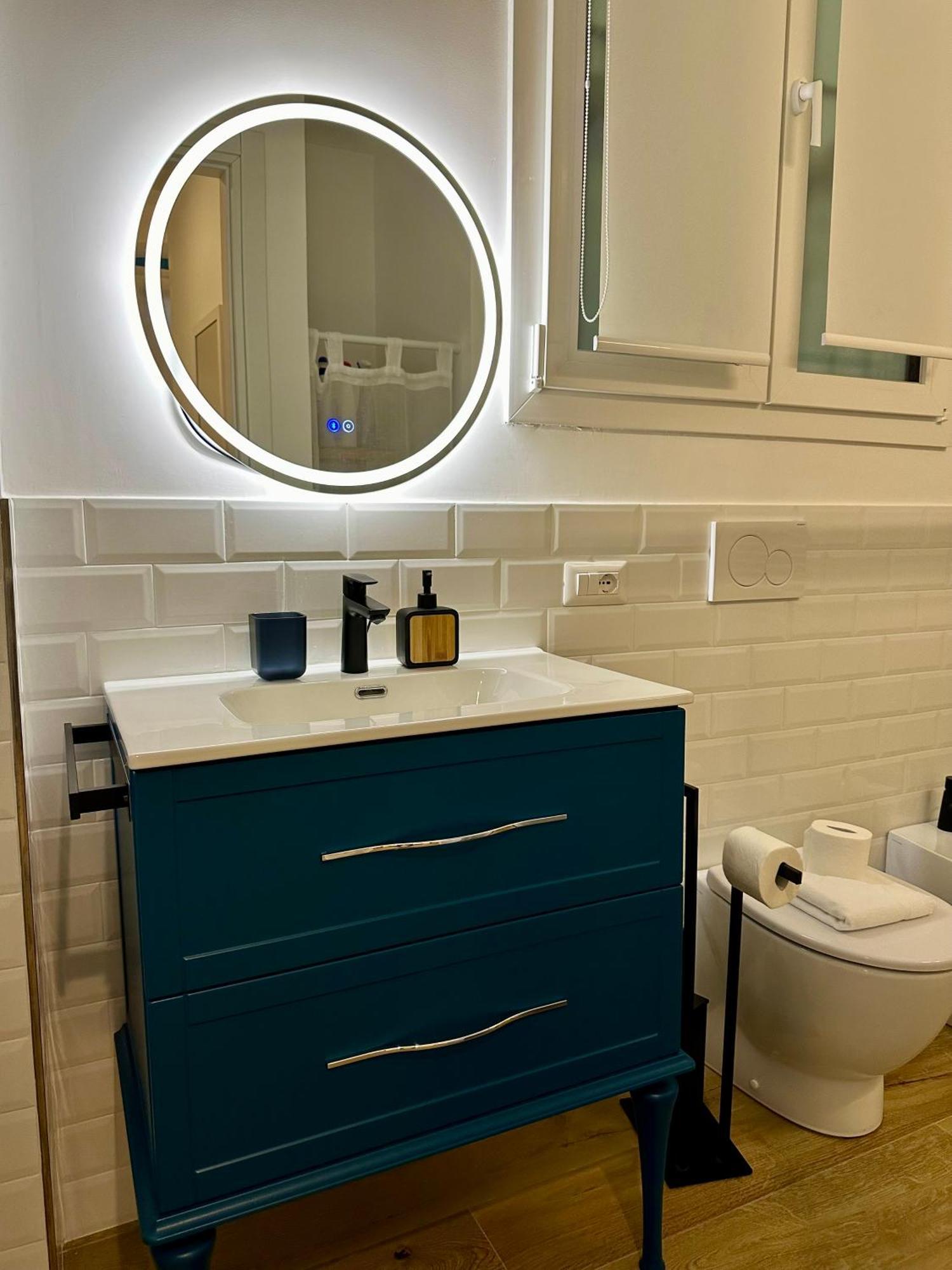 Lr Deluxe Apartments - Porta Venezia - Bilocale Con Giardino Privato Милано Екстериор снимка