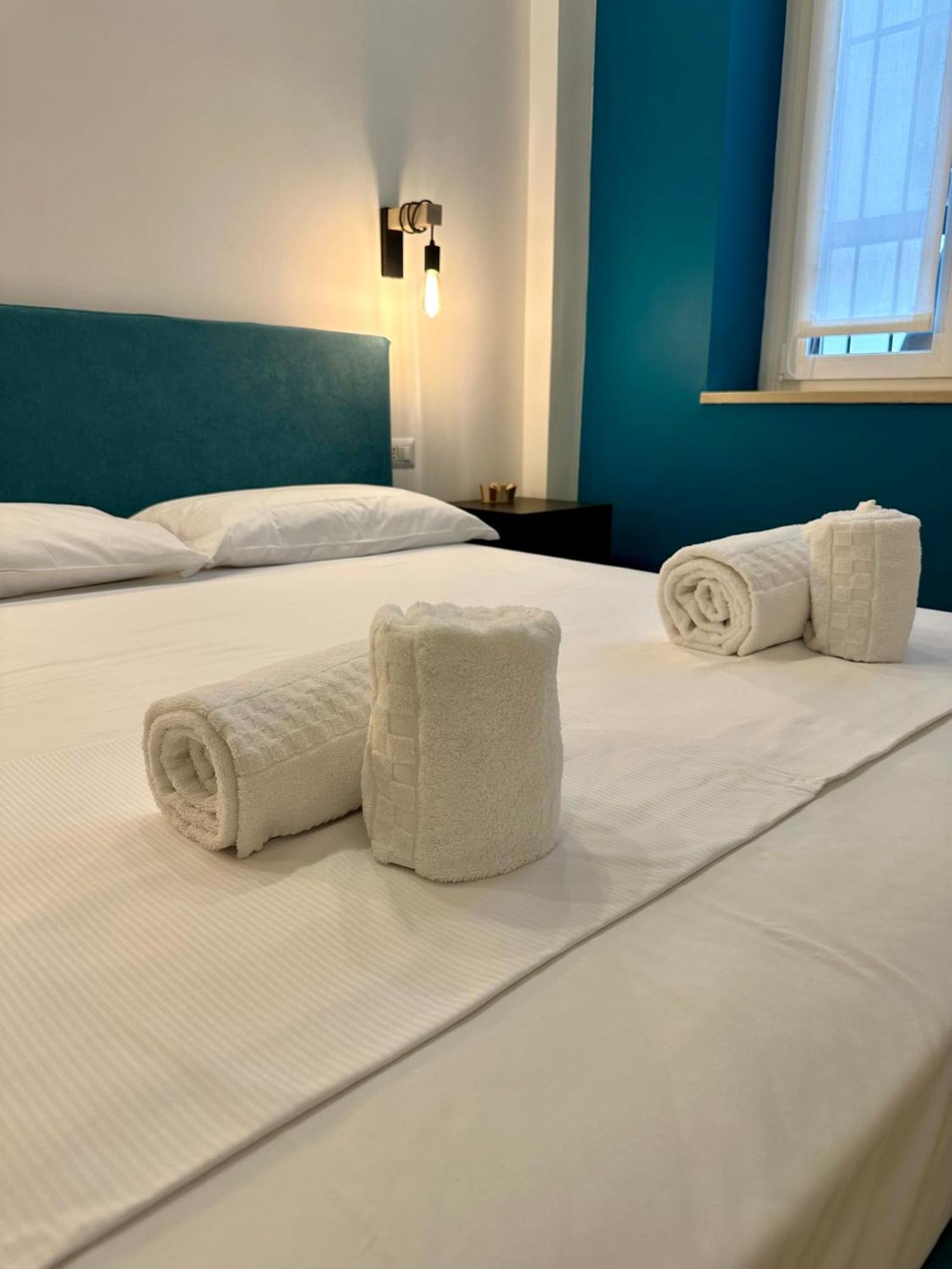Lr Deluxe Apartments - Porta Venezia - Bilocale Con Giardino Privato Милано Екстериор снимка