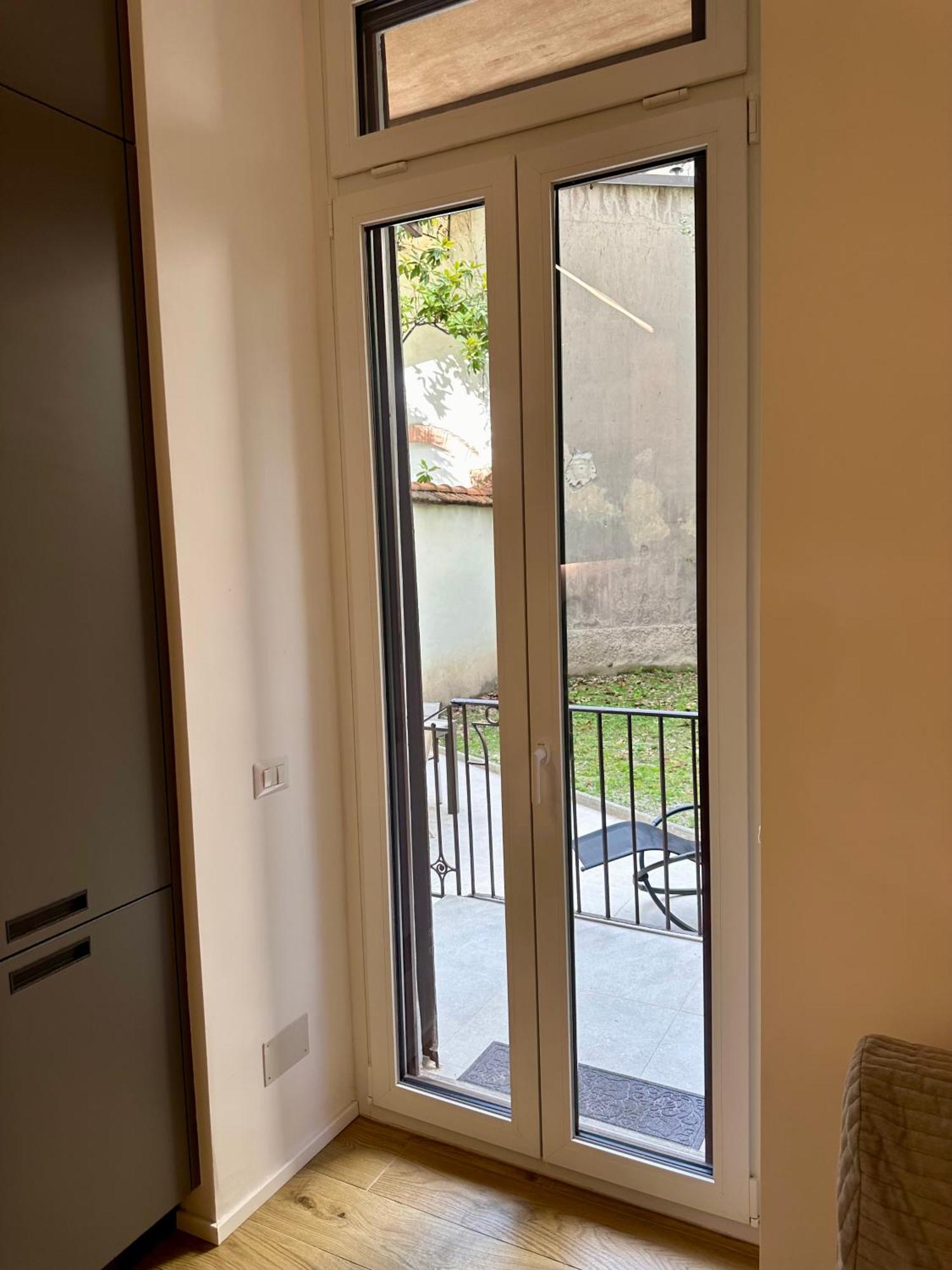 Lr Deluxe Apartments - Porta Venezia - Bilocale Con Giardino Privato Милано Екстериор снимка